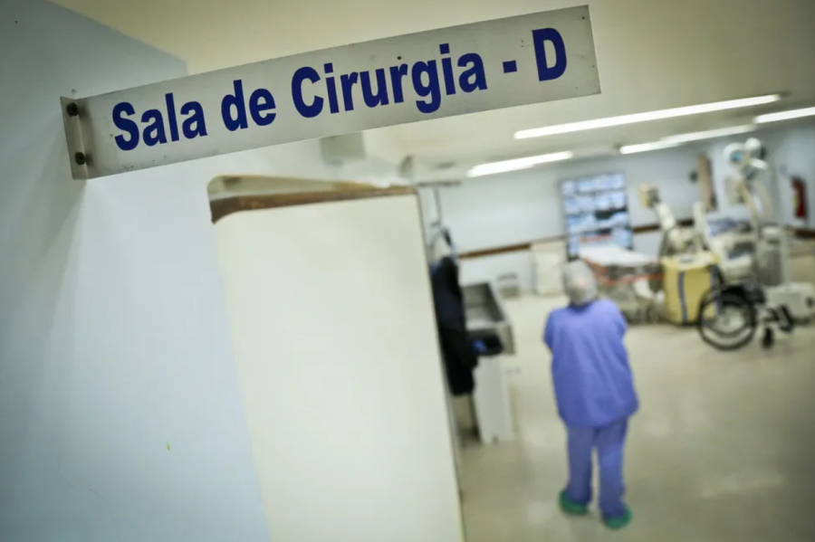 Justiça bloqueia R$ 3,7 mi para cirurgias
