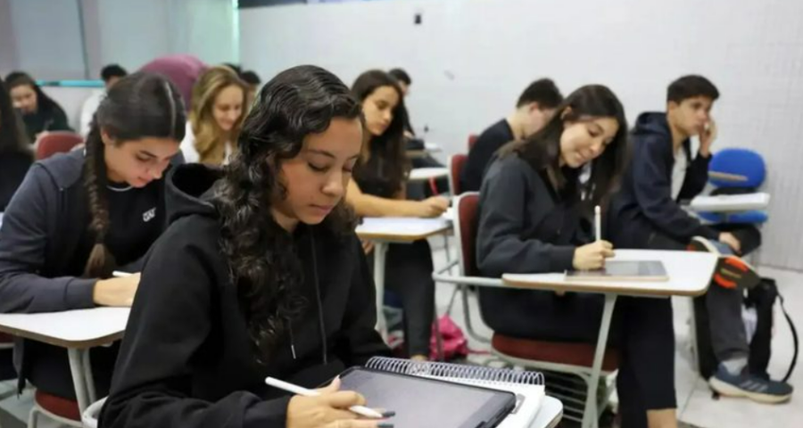 Mulheres lideram inscrições em exames educacionais