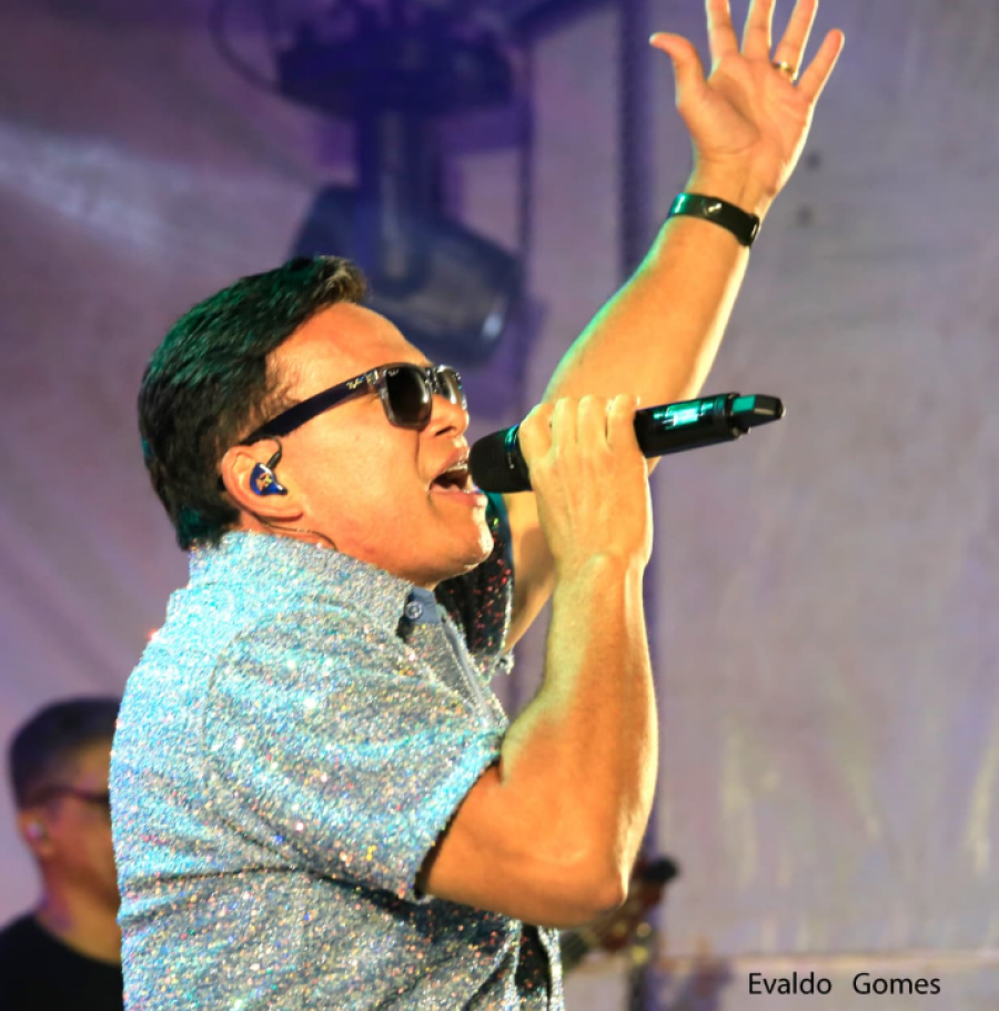 Almir Rouche e Galo do Sol reúnem mais de 500 foliões no Centro de Turismo de Natal