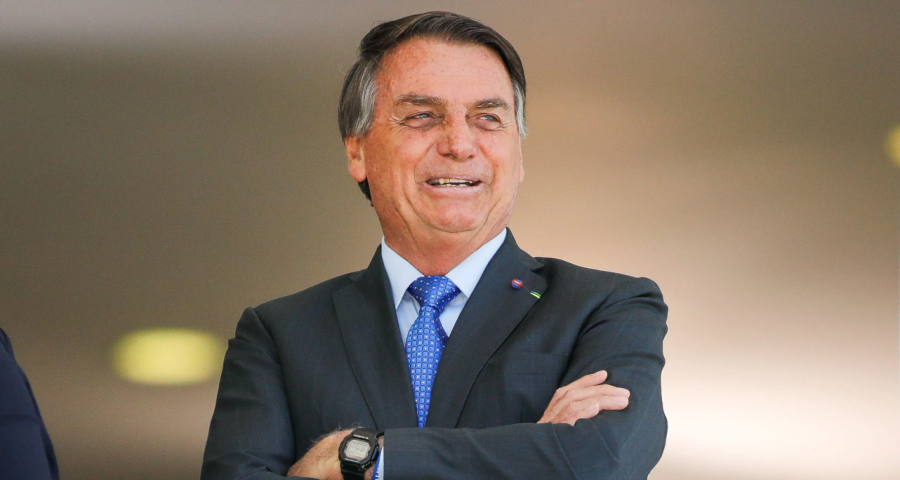 Bolsonaro segue estável na UTI em Brasília