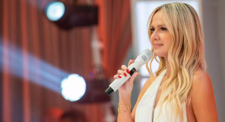 Eliana estreia novo programa na Globo e emociona na volta aos domingos