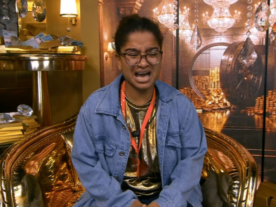 Milena é advertida após vingança com água de frango cru no BBB26