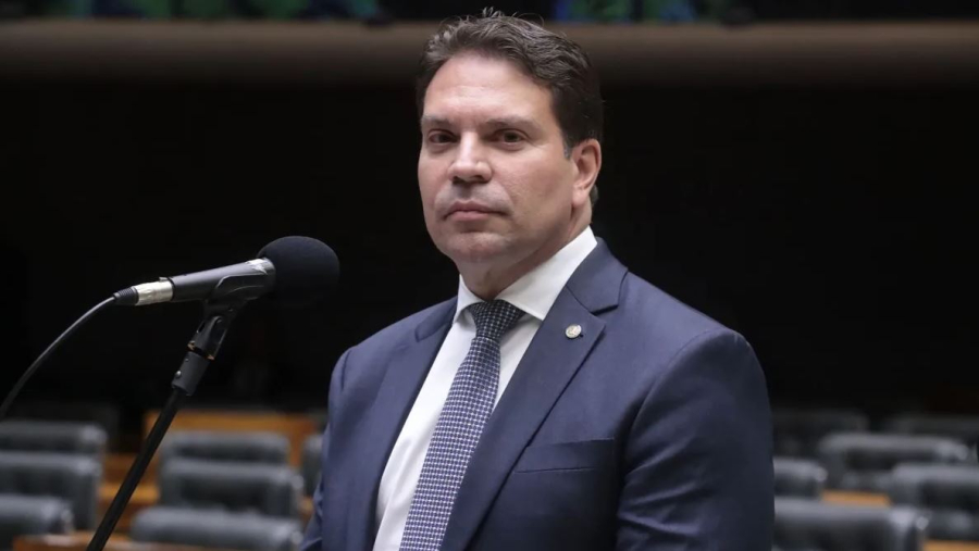 Alexandre Ramagem é preso nos EUA após condenação por tentativa de golpe