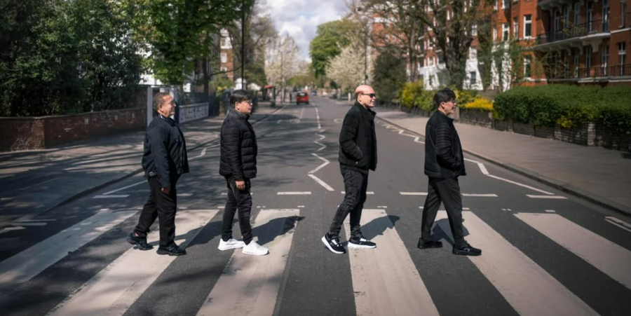 Banda Grafith recria foto icônica dos Beatles em Londres durante viagem
