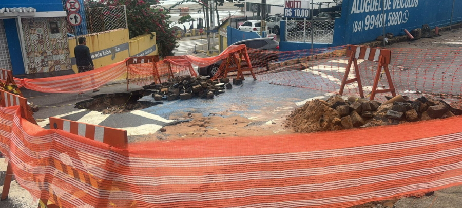 Intervenção em Ponta Negra altera trânsito e restringe acesso à Rua Erivan França