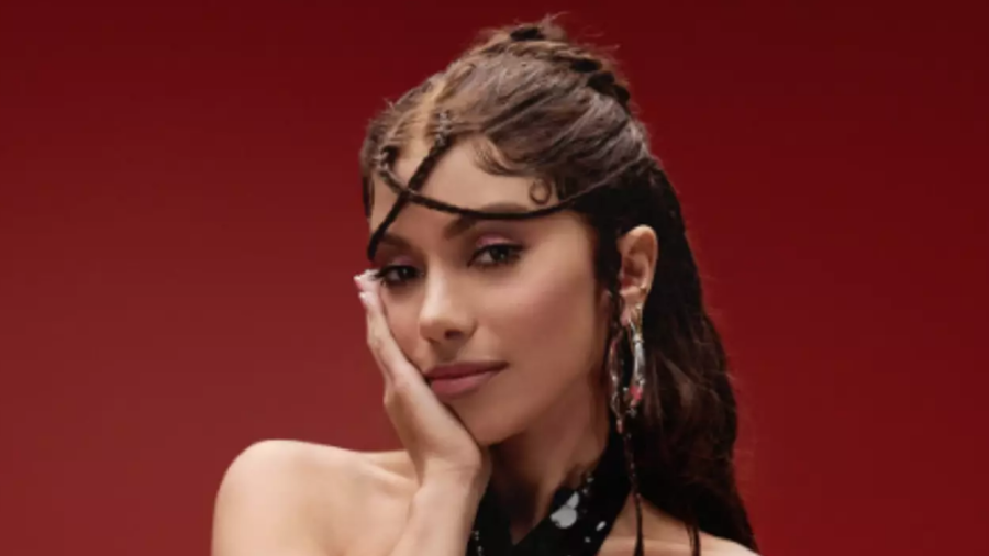 Anitta rebate intolerância religiosa em clipe e viraliza com resposta nas redes