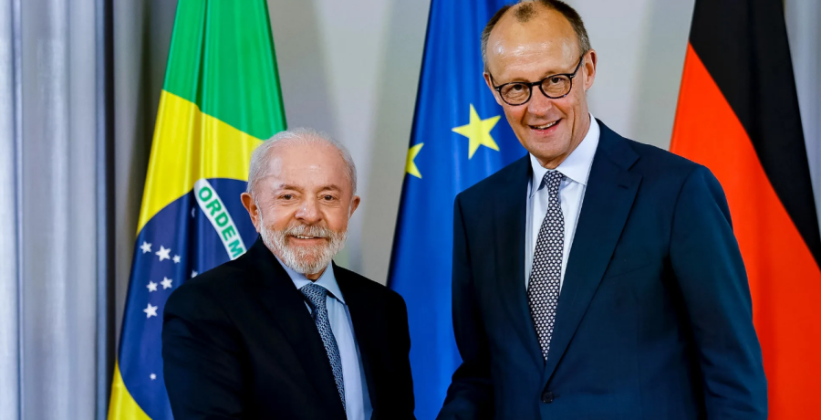 Lula defende parceria com Europa para descarbonizar indústria durante feira na Alemanha