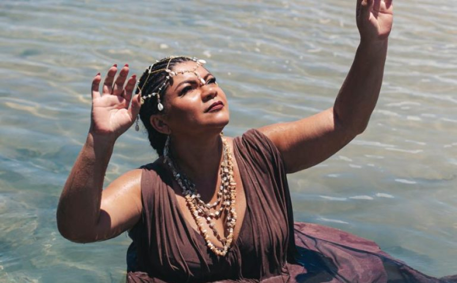 Cantora Khrystal representará o RN e o Brasil em festival cultural na China