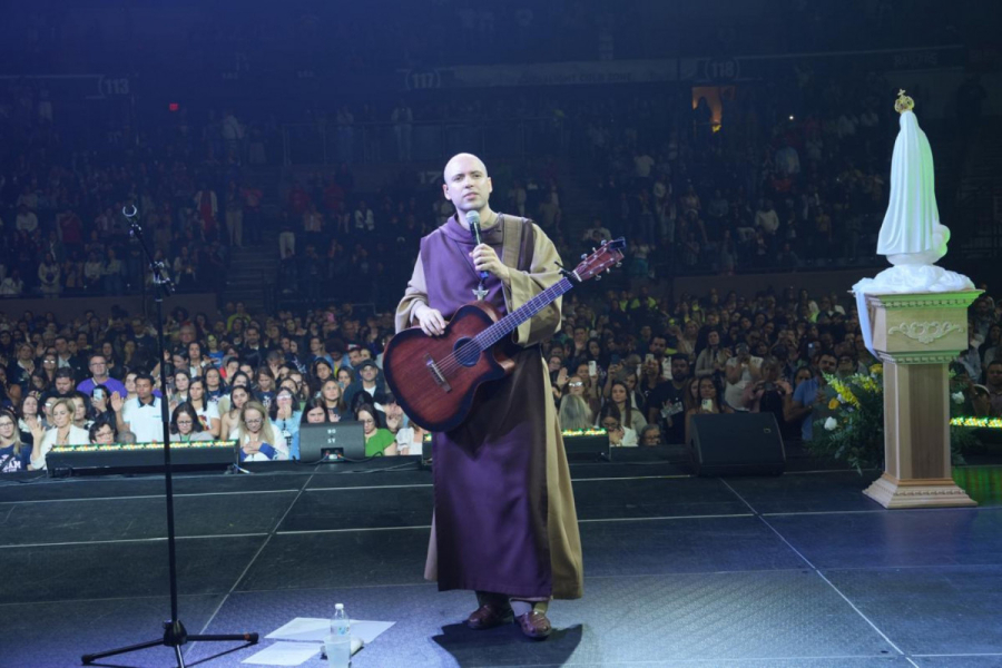 Frei Gilson confirma evento católico na Arena das Dunas com ingressos a partir de R$ 40
