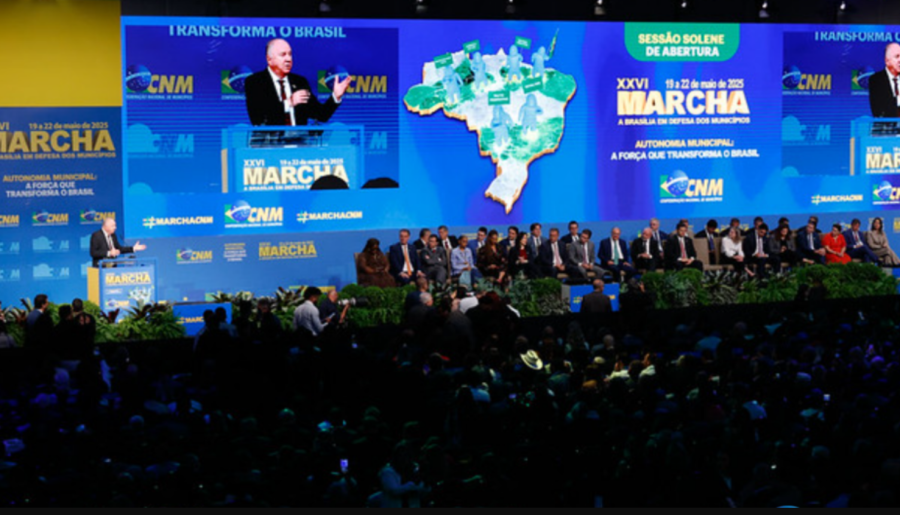 Marcha dos Prefeitos reúne presidenciáveis e amplia debate político em Brasília