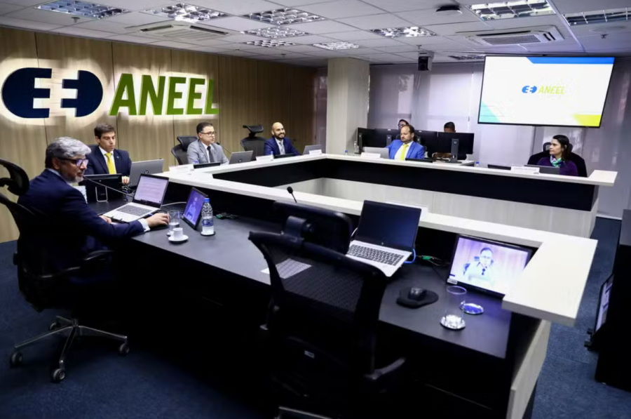 Aneel aprova R$ 5,5 bilhões para reduzir conta de luz em 2026
