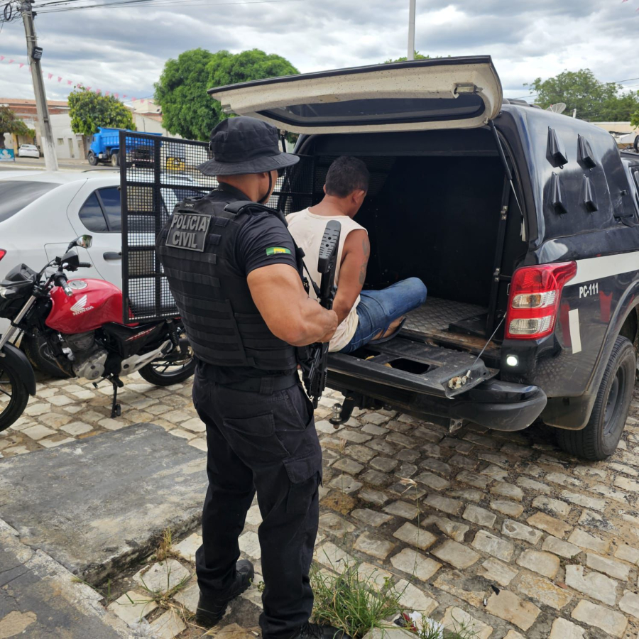Polícia Civil e Militar prendem foragido por tráfico de drogas em Assú após mandado judicial