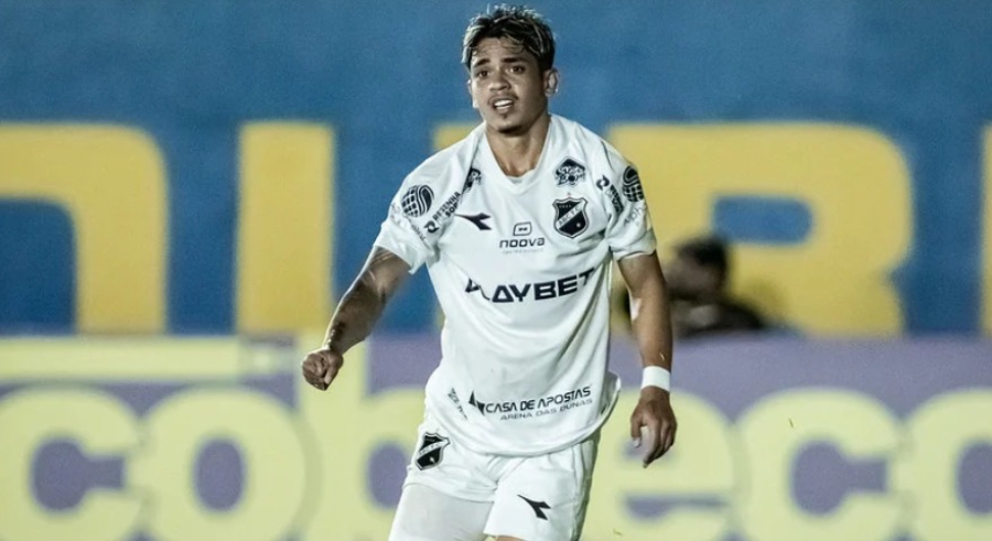 Thalissinho pede desligamento e deixa o ABC após perder espaço no elenco