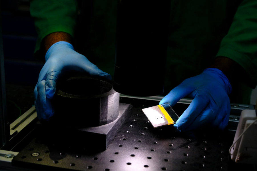 Pesquisa da UFRN desenvolve tecnologia para tornar painéis solares mais leves e flexíveis