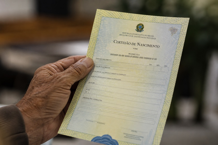 Idoso conquista certidão de nascimento após 63 anos e garante cidadania no RN