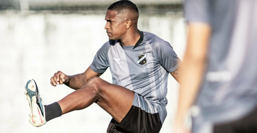 ABC anuncia retorno de Ramires e reforça elenco para mata-mata da Série D