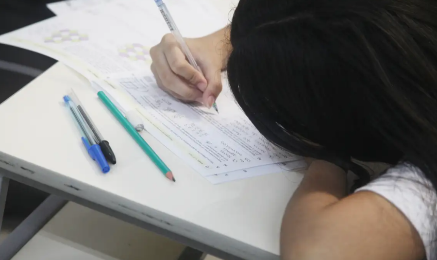 RN supera meta nacional de frequência escolar no ensino fundamental, mas ainda enfrenta desafio no ensino médio